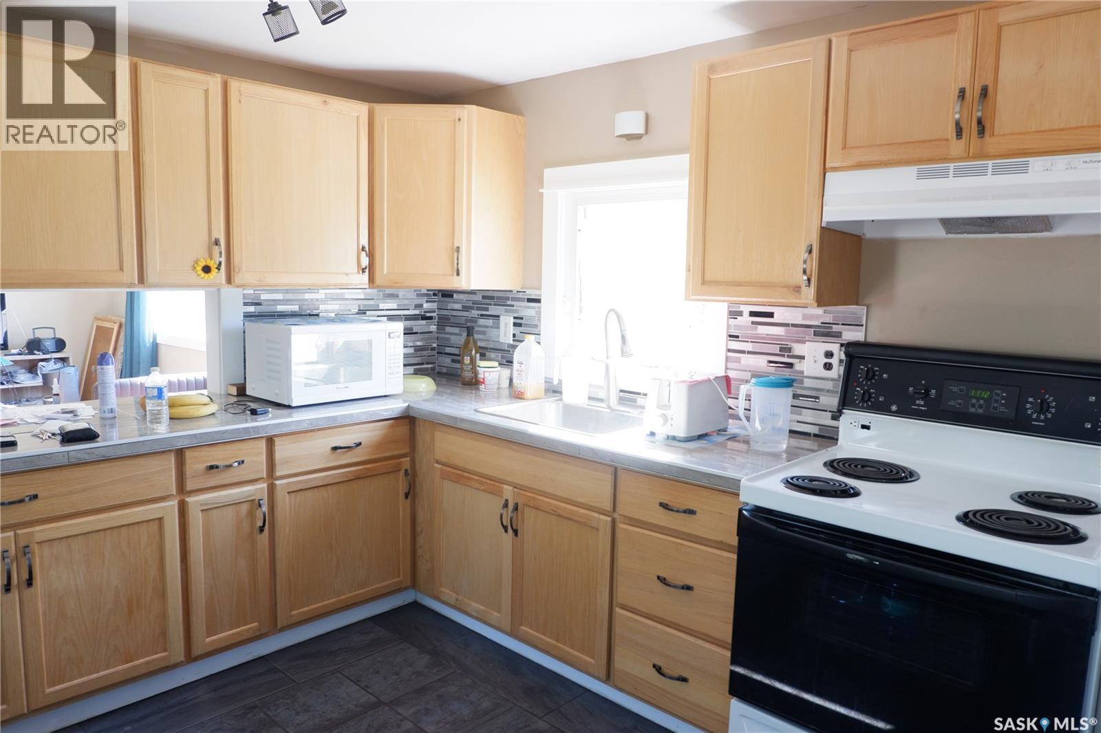 123 3Rd Street W, Lafleche, SK