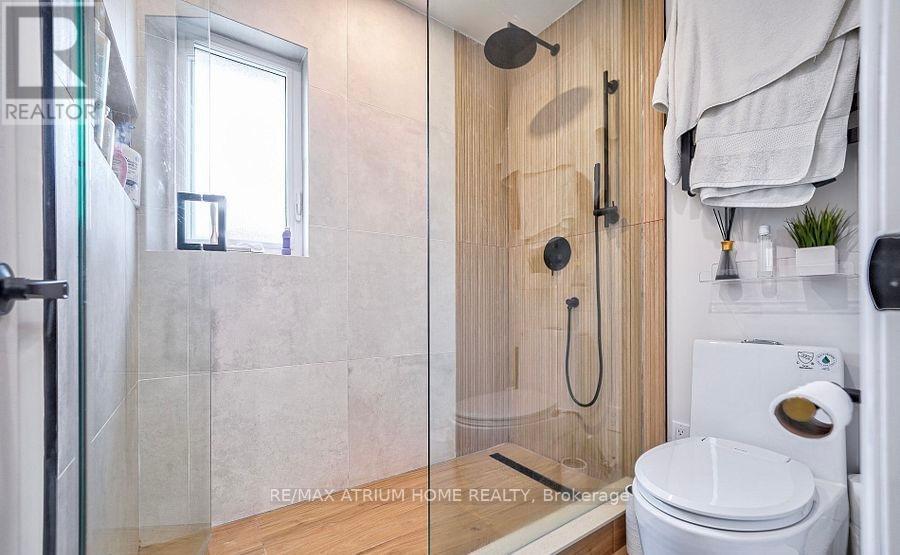567 Atwater Avenue, Mississauga, ON - Indoor Photo Showing Bathroom