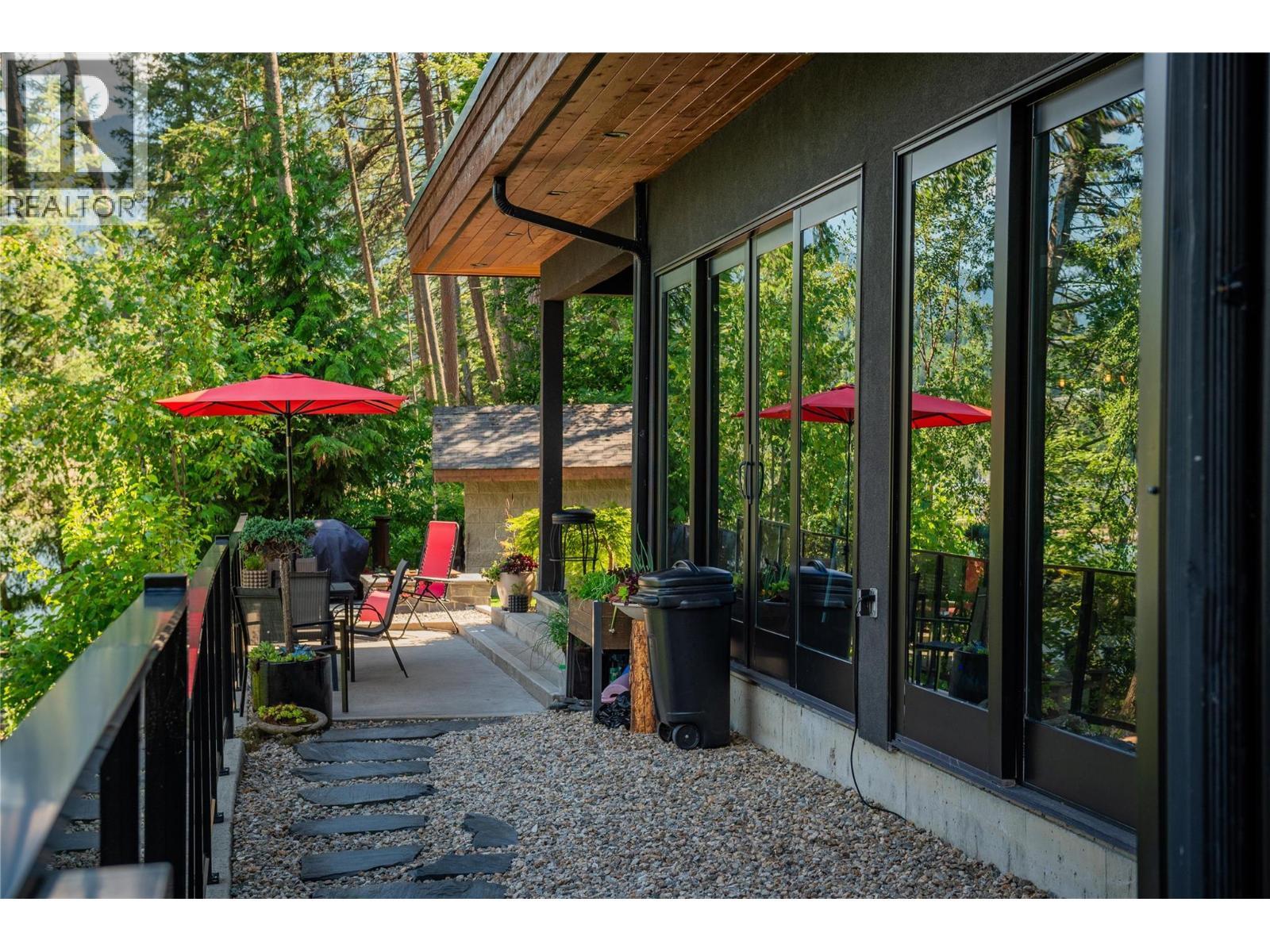 59 Johnstone Road, Nelson, BC - Outdoor With Deck Patio Veranda