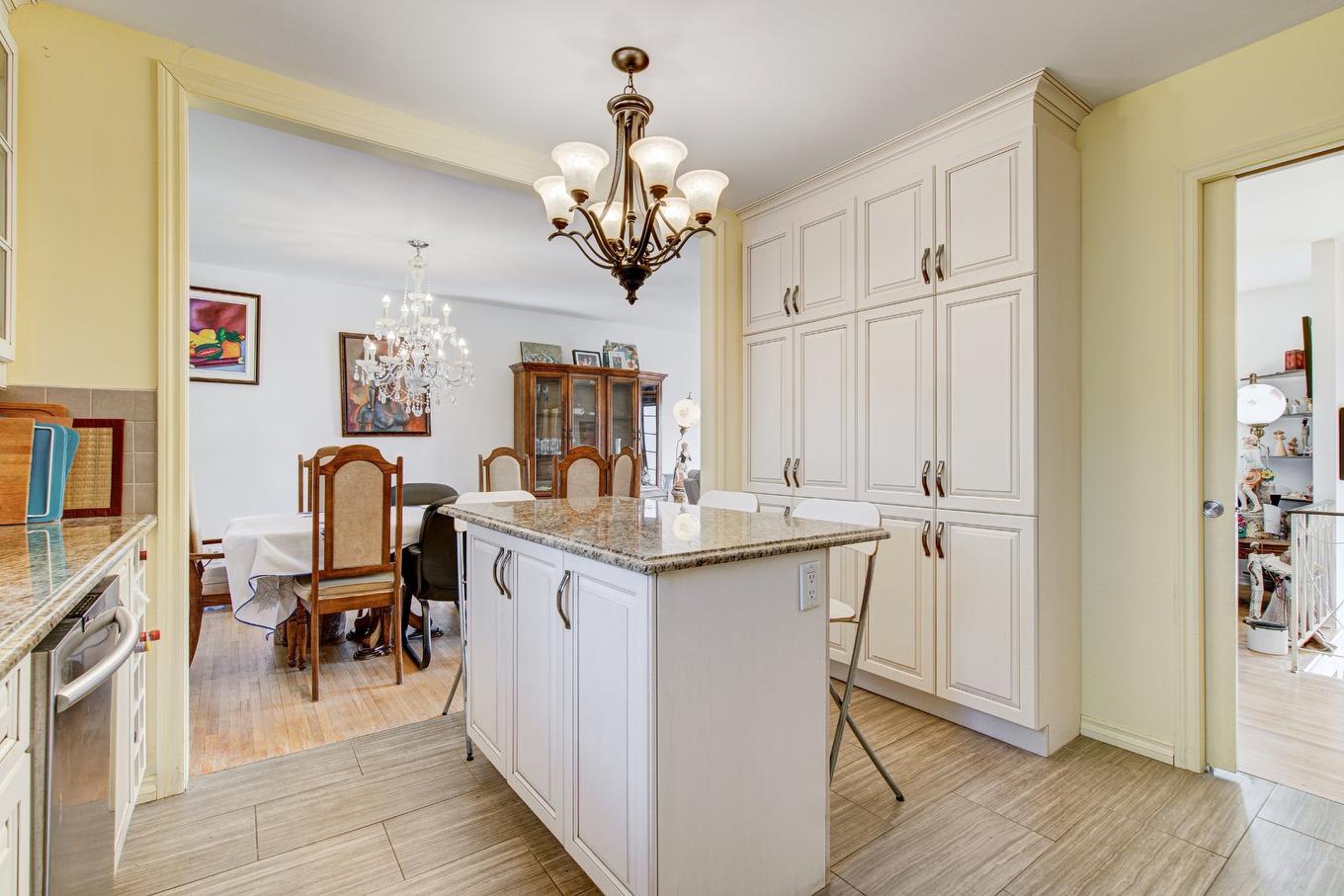 Kitchen - 13151 Rue Edison, Montréal (Pierrefonds-Roxboro), QC - Indoor