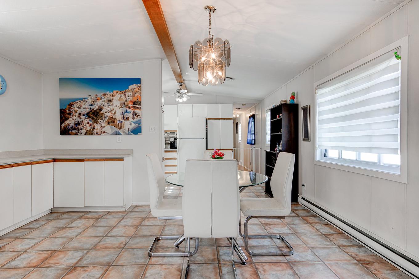 Dining room - 621-3950 Boul. Sir-Wilfrid-Laurier, Longueuil (Saint-Hubert), QC - Indoor Photo Showing Other Room