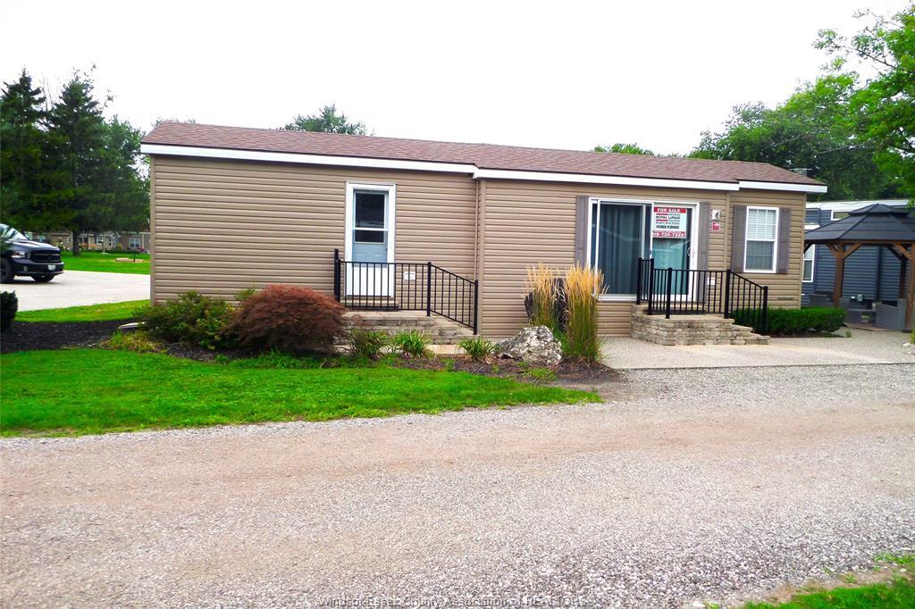 700-981 County Rd 2, Lakeshore, ON