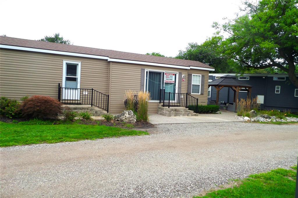 700-981 County Rd 2, Lakeshore, ON