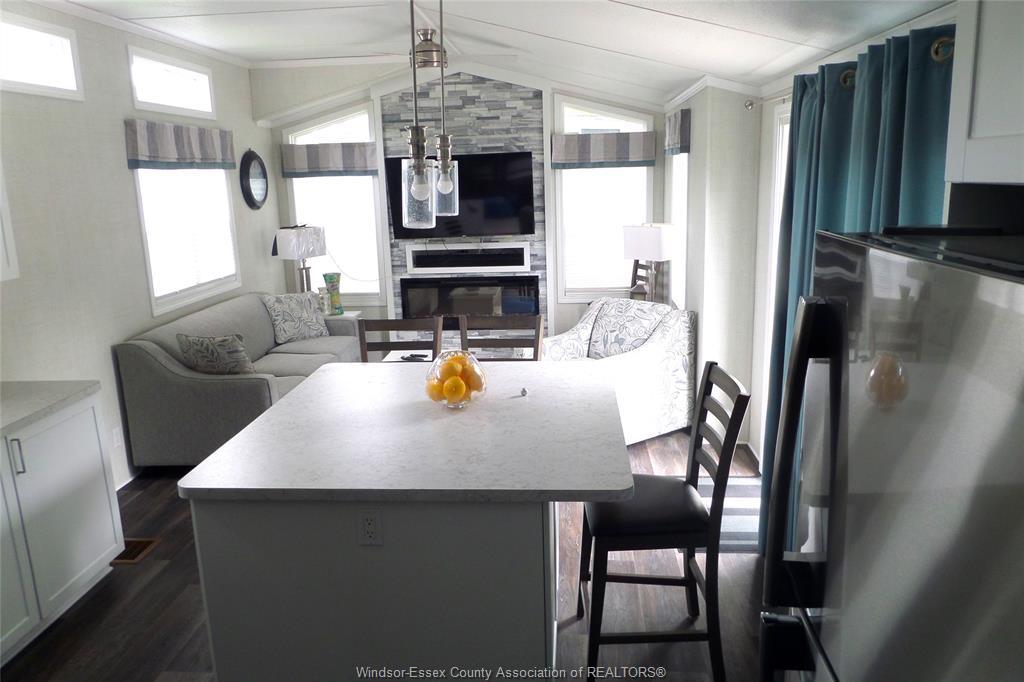 700-981 County Rd 2, Lakeshore, ON