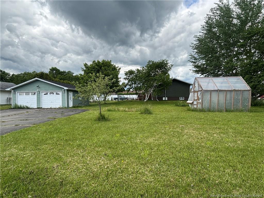 678 Principale, Petit-Rocher, NB