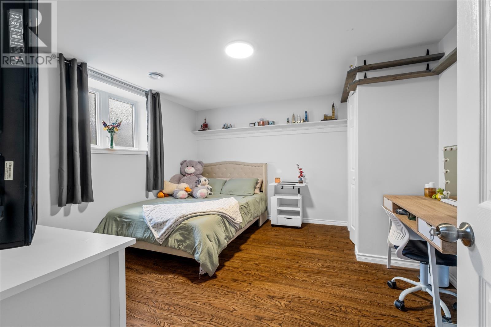 88 Beachy Cove Road, Portugal Cove - St. Phillip'S, NL - Indoor Photo Showing Bedroom