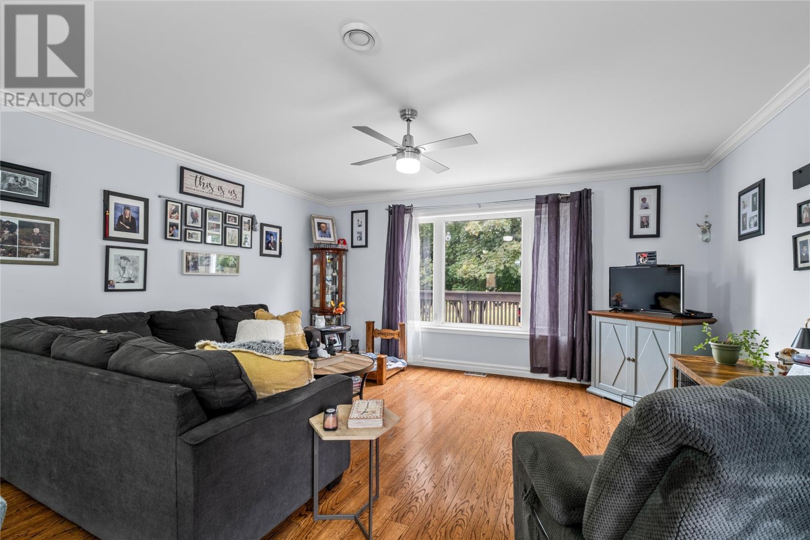 88 Beachy Cove Road, Portugal Cove - St. Phillip'S, NL - Indoor Photo Showing Living Room