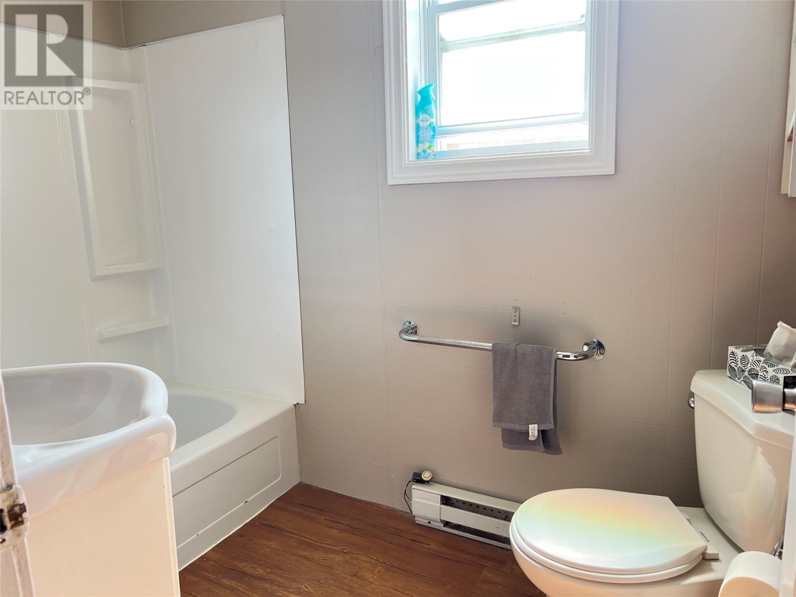45A Main Street, Springdale, NL - Indoor Photo Showing Bathroom