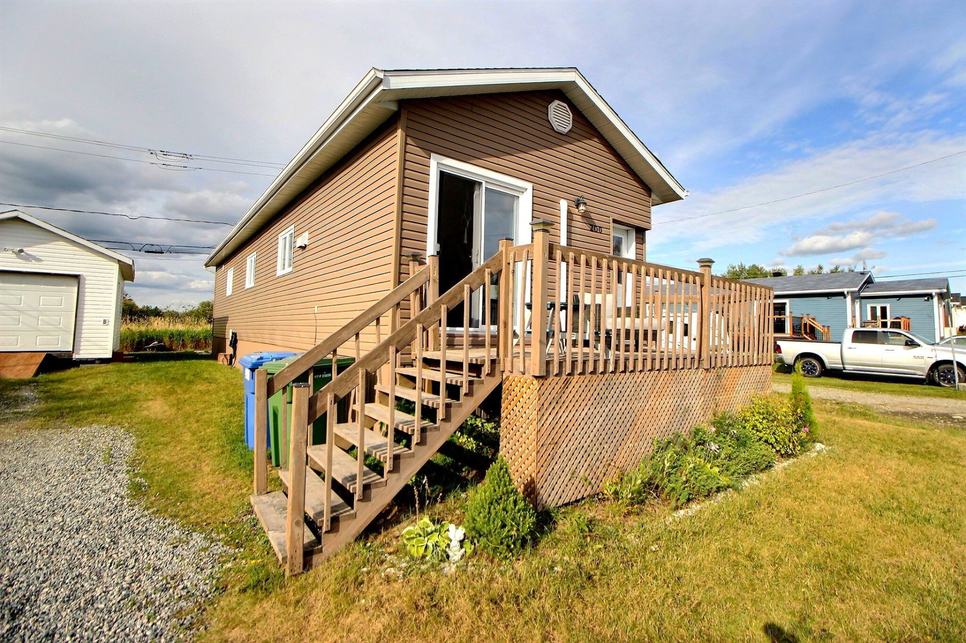 Front of Structure - 200 Av. Douay, Amos, QC - Outdoor