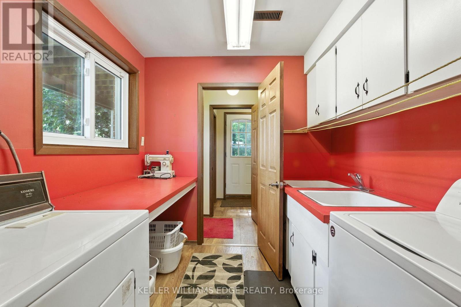 6101 Walkers Line, Burlington, ON