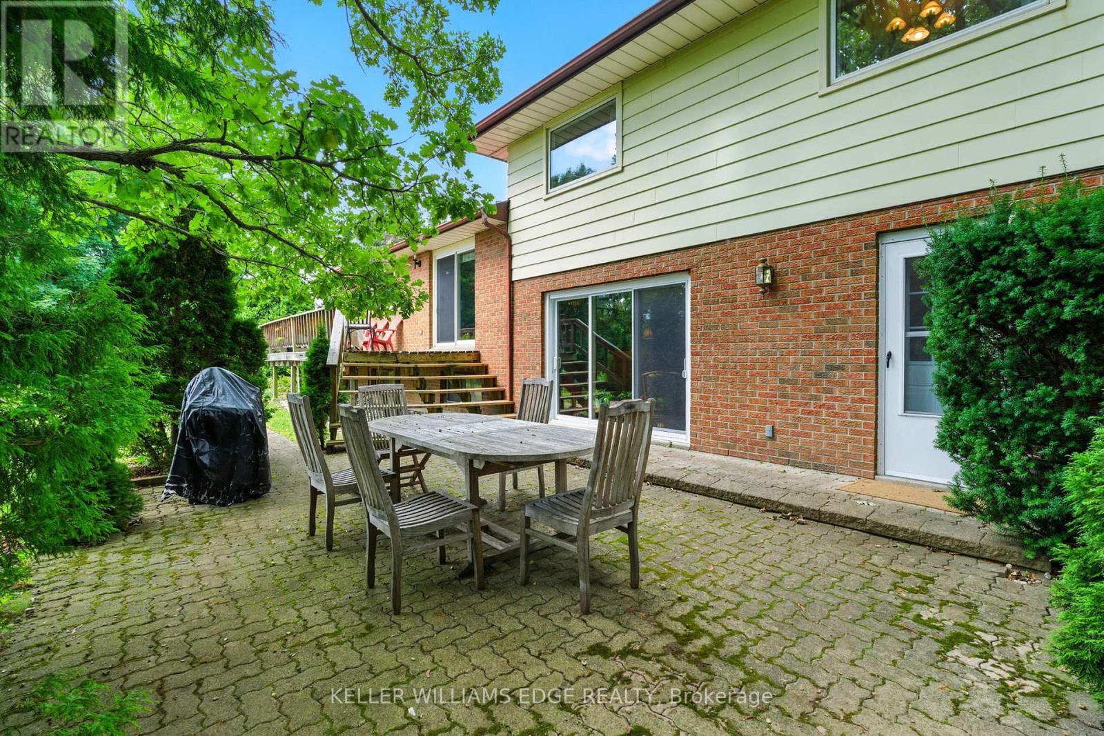 6101 Walkers Line, Burlington, ON