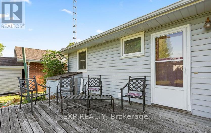 Upper - 304 First Avenue, Welland, ON - Outdoor With Deck Patio Veranda With Exterior