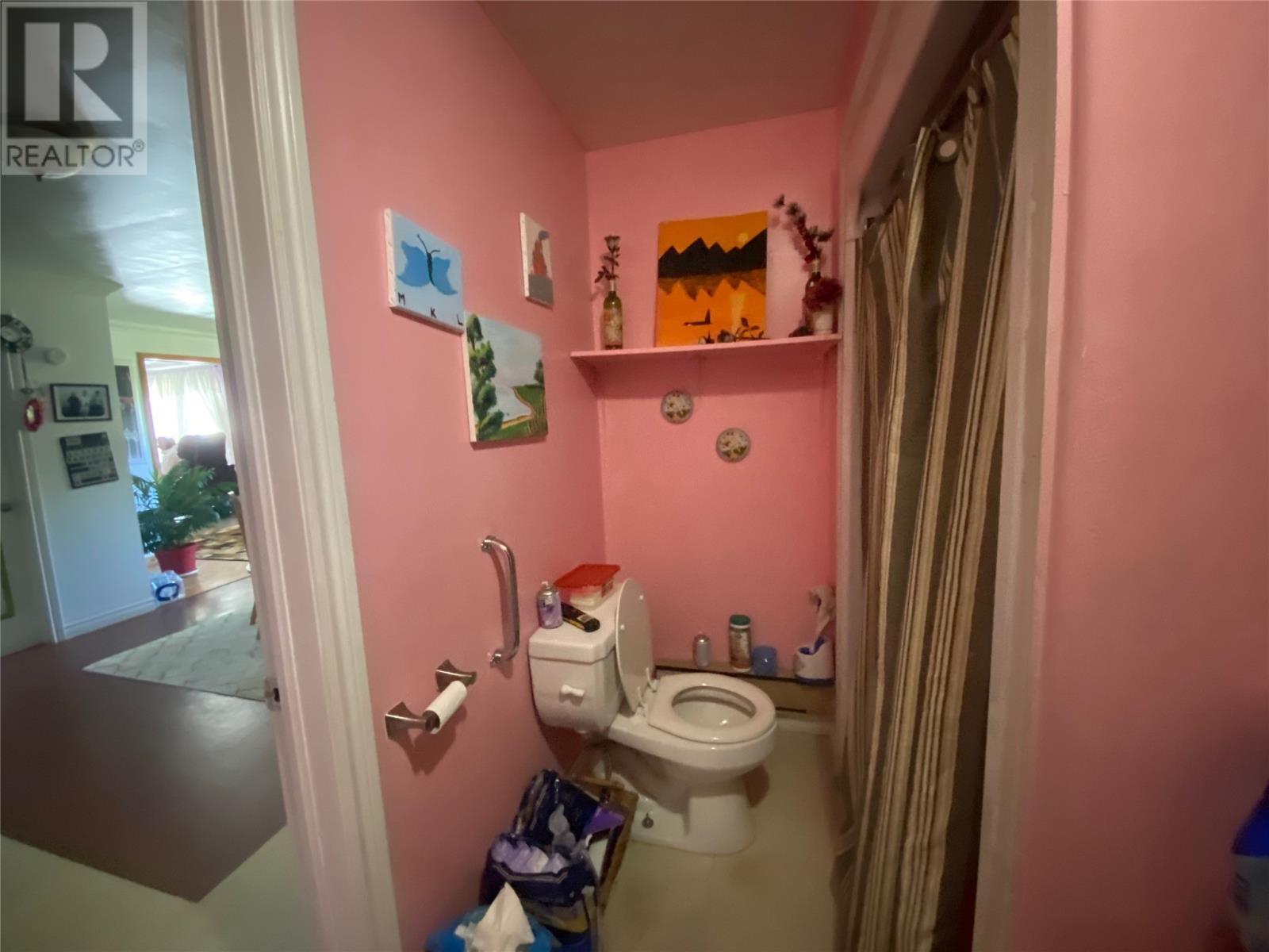 73 Main Road, Piccadilly, NL - Indoor Photo Showing Bathroom