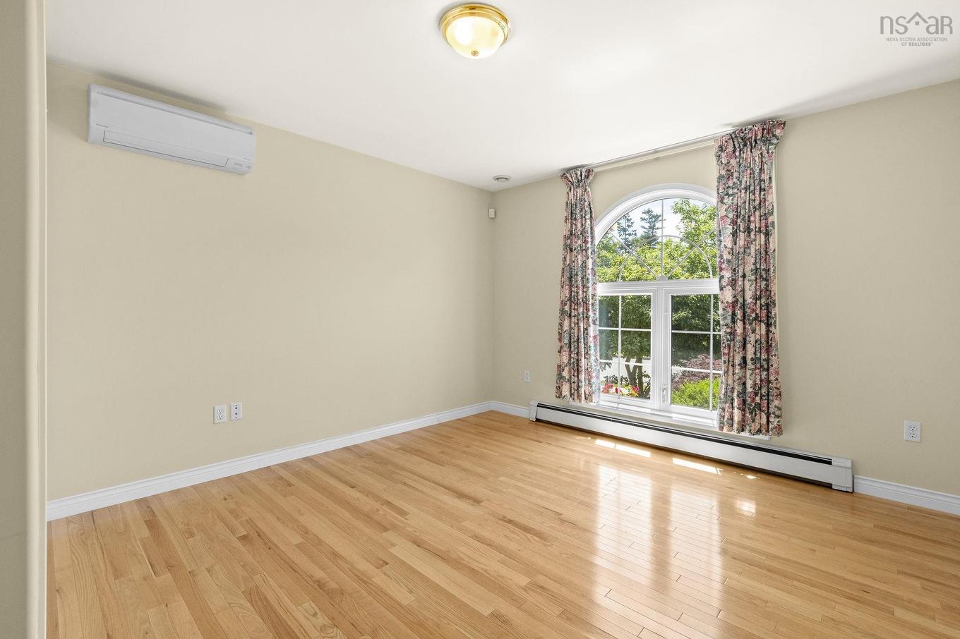 152 Roxbury Crescent, Halifax, NS