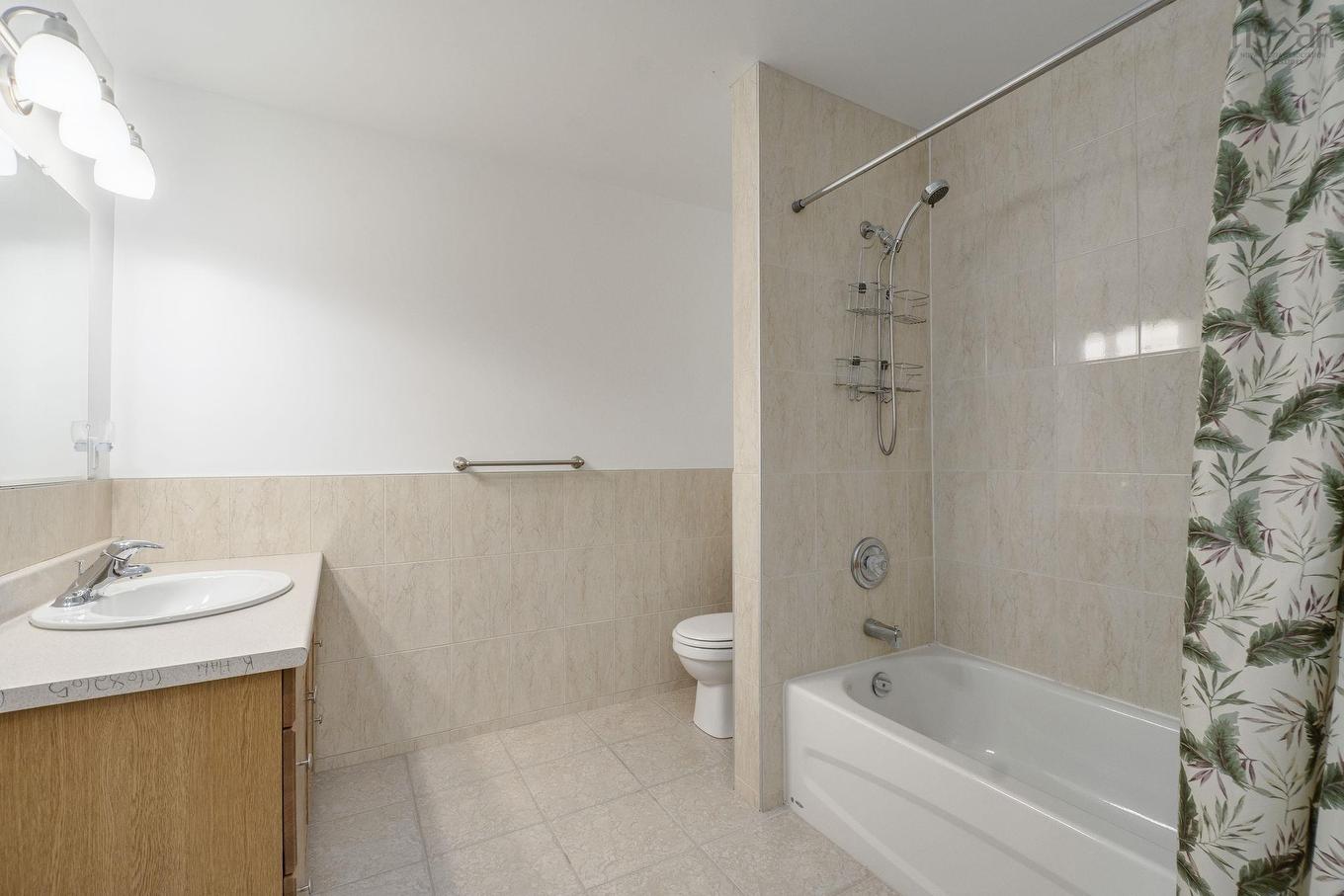 152 Roxbury Crescent, Halifax, NS