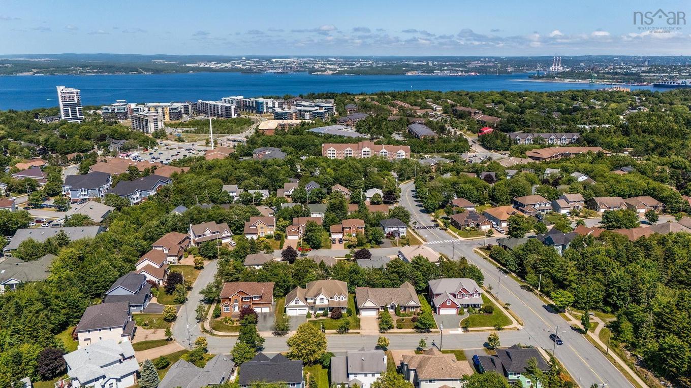 152 Roxbury Crescent, Halifax, NS