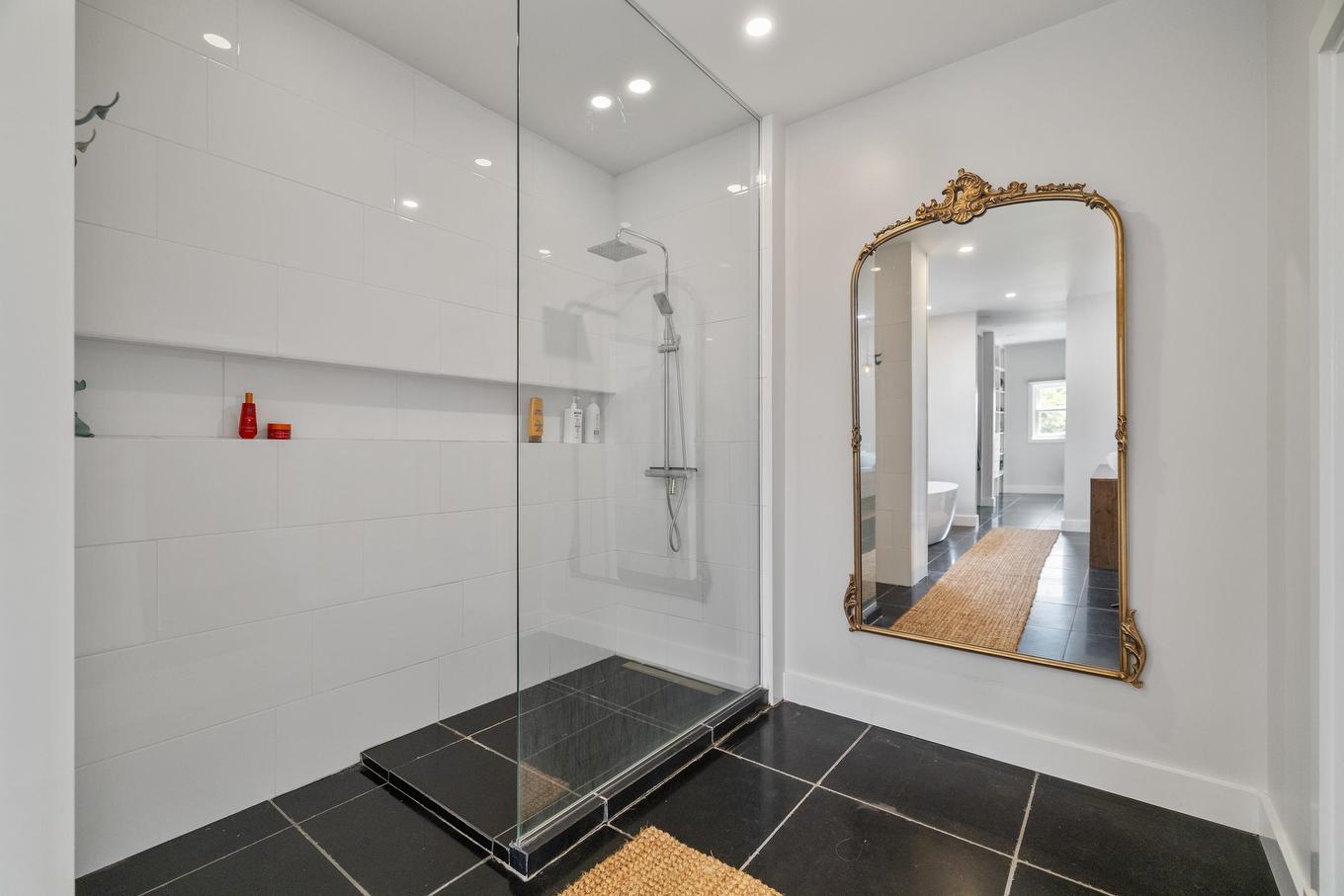 31 / 33 Nelson Street, Victoria, PE