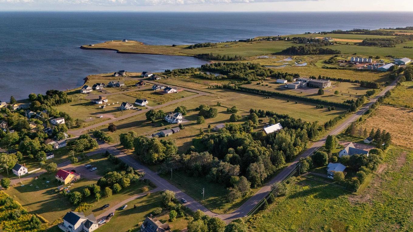 31 / 33 Nelson Street, Victoria, PE