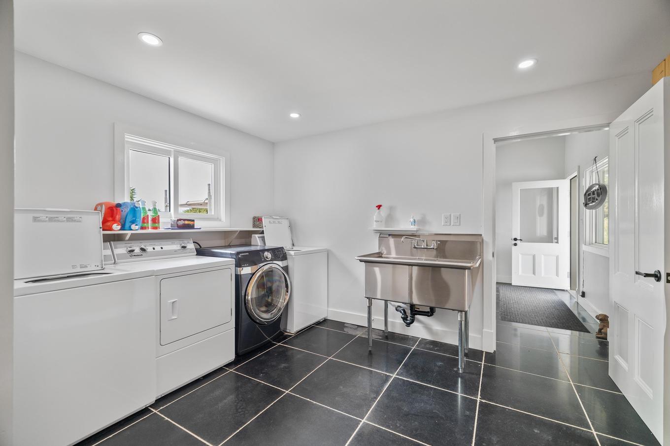 31 / 33 Nelson Street, Victoria, PE