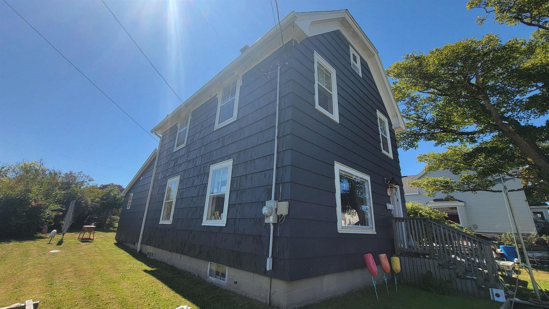 7 Butler Street, Yarmouth, NS