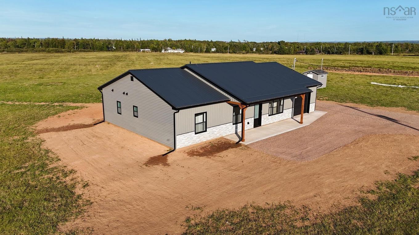 11297 Highway 2, Masstown, NS