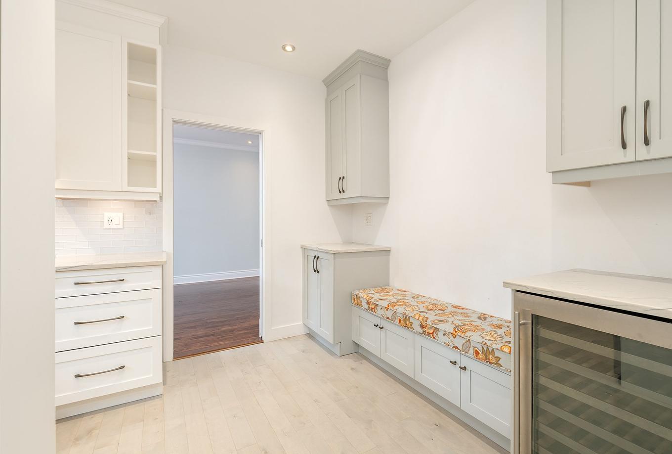 Cuisine - 146 Av. Lockhart, Mont-Royal, QC - Indoor