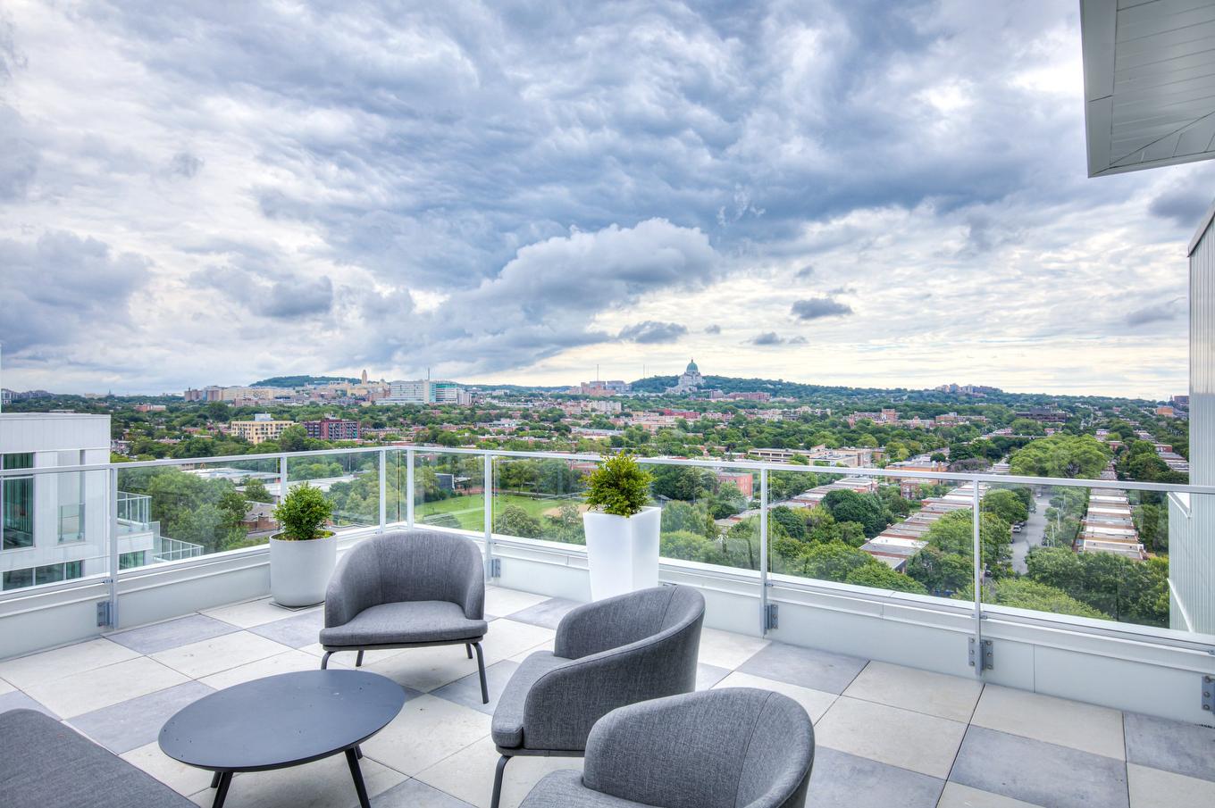 Salle communautaire - 401-5175 Rue Mackenzie, Montréal (Côte-Des-Neiges/Notre-Dame-De-Grâce), QC - Outdoor With Balcony With View