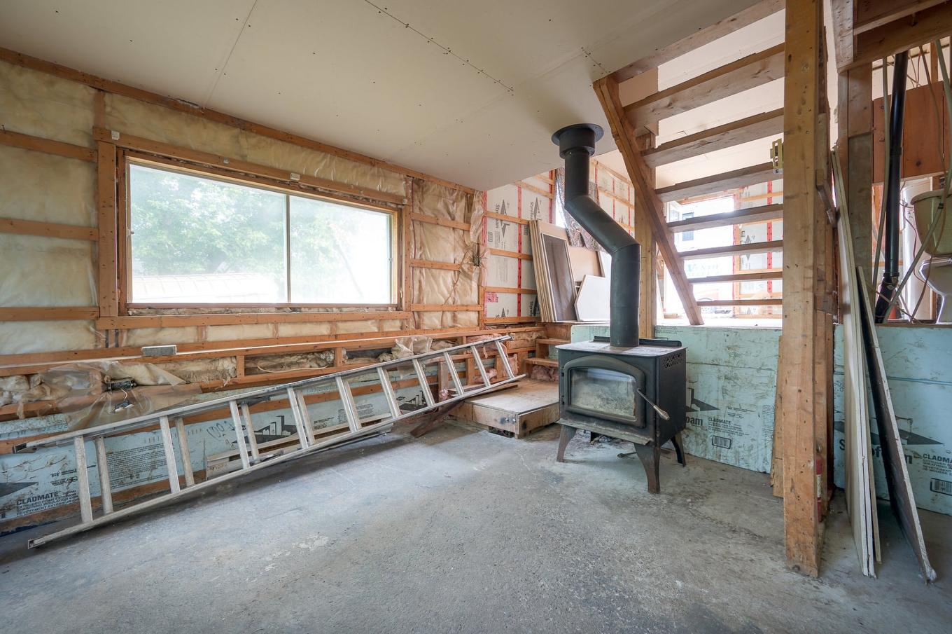 Living room - 44 Rue St-Antoine, Rigaud, QC - Indoor Photo Showing Other Room