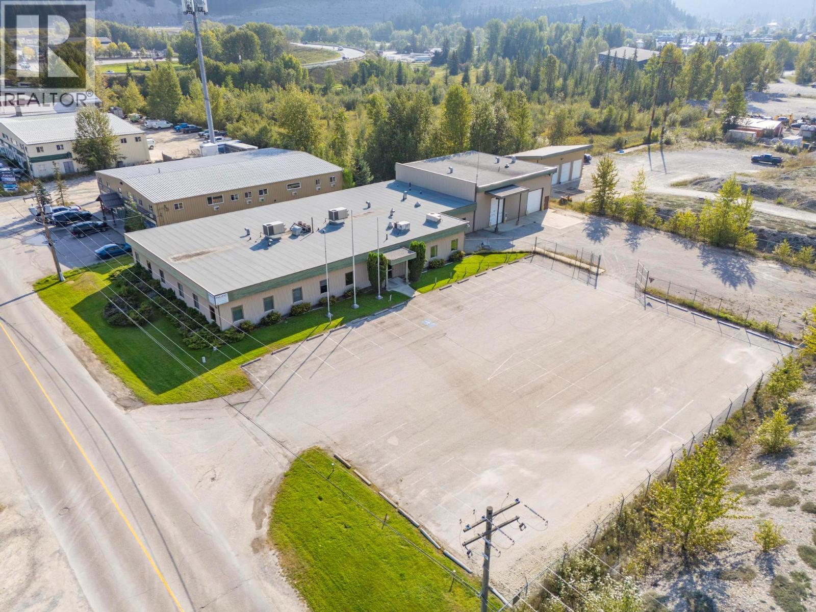 800 9Th Street, Golden, BC