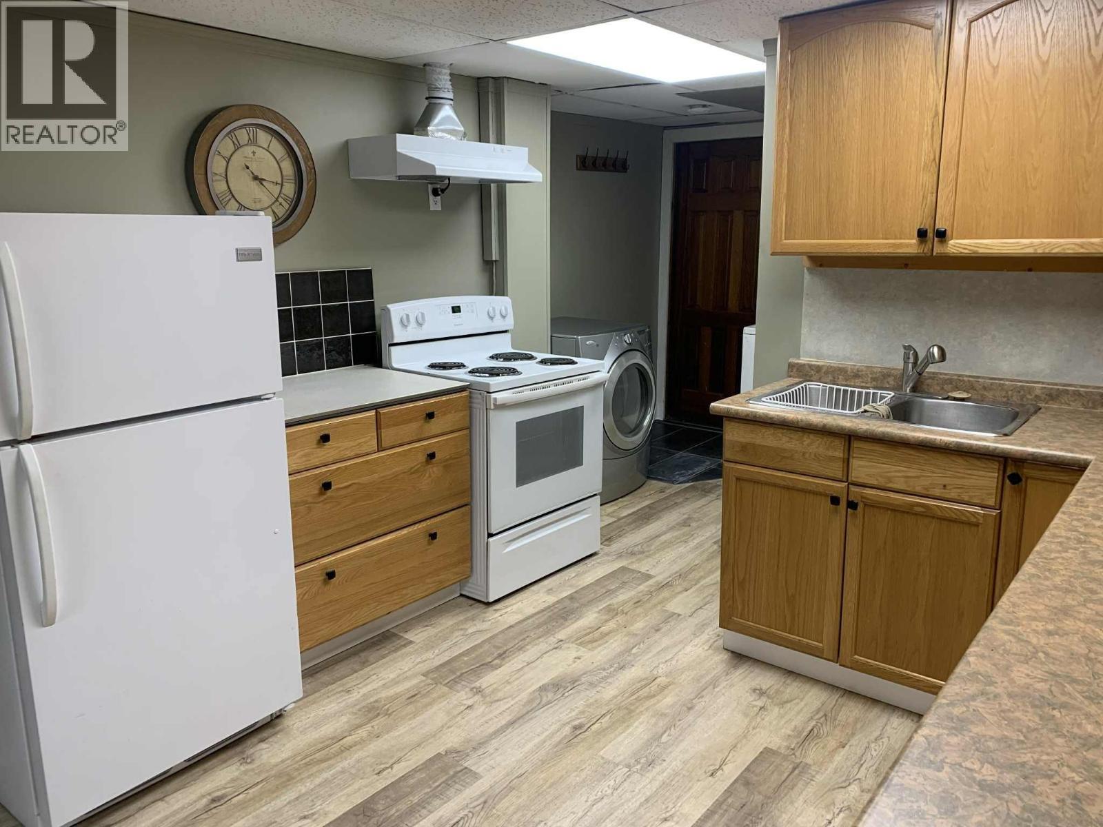 4720 52 Street Nw, Chetwynd, BC