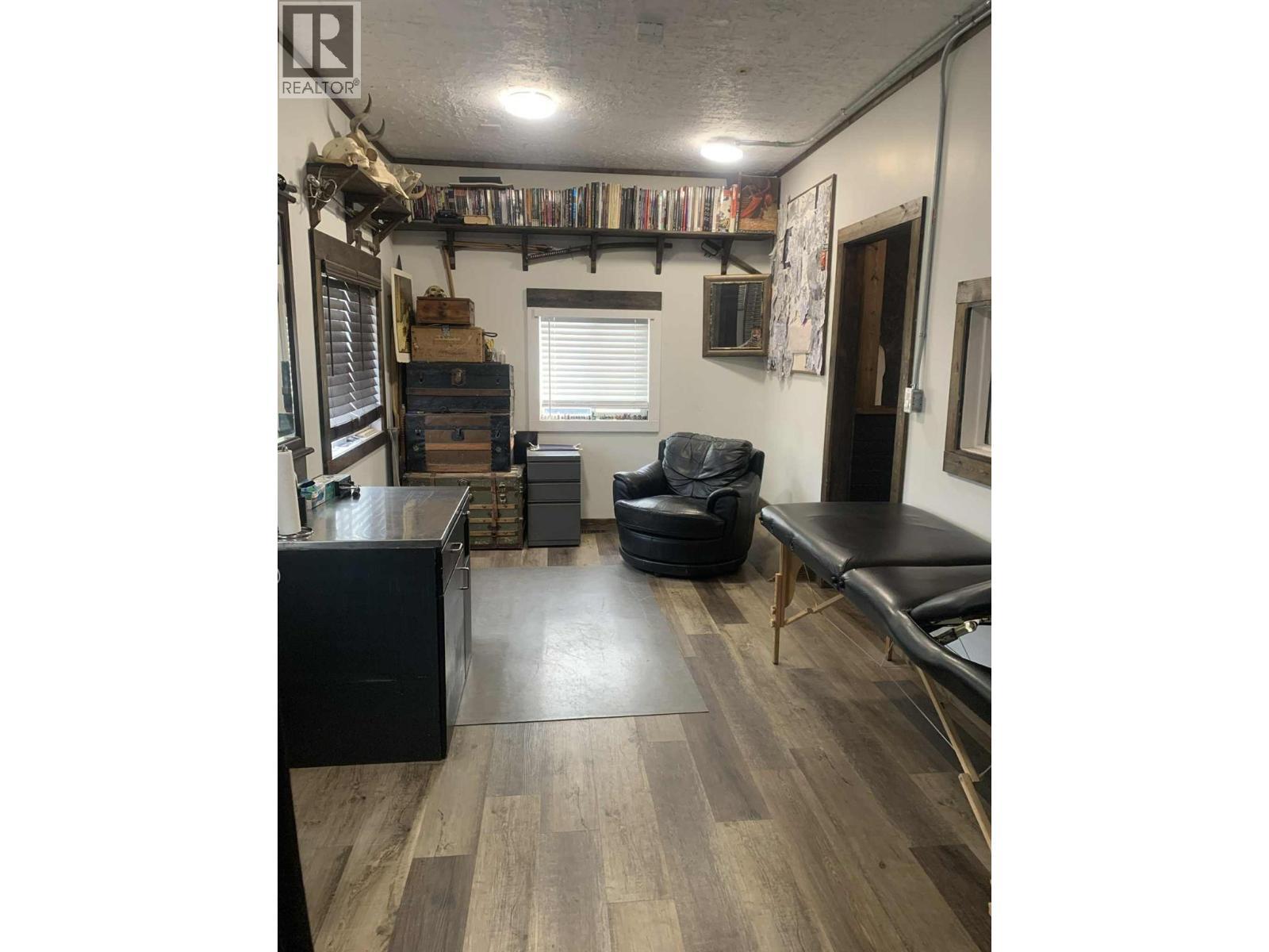 4720 52 Street Nw, Chetwynd, BC