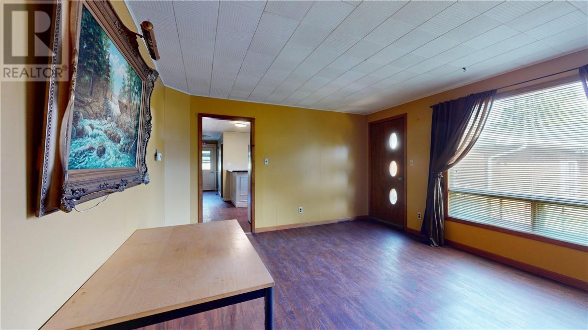 4 New Street, Gore Bay, ON - Indoor Photo Showing Other Room