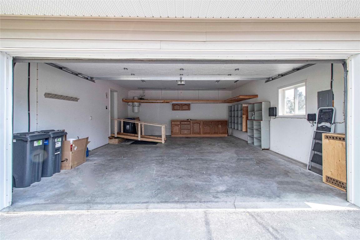 49-1840 Oliver Ranch Road, Okanagan Falls, BC - Photo Showing Garage