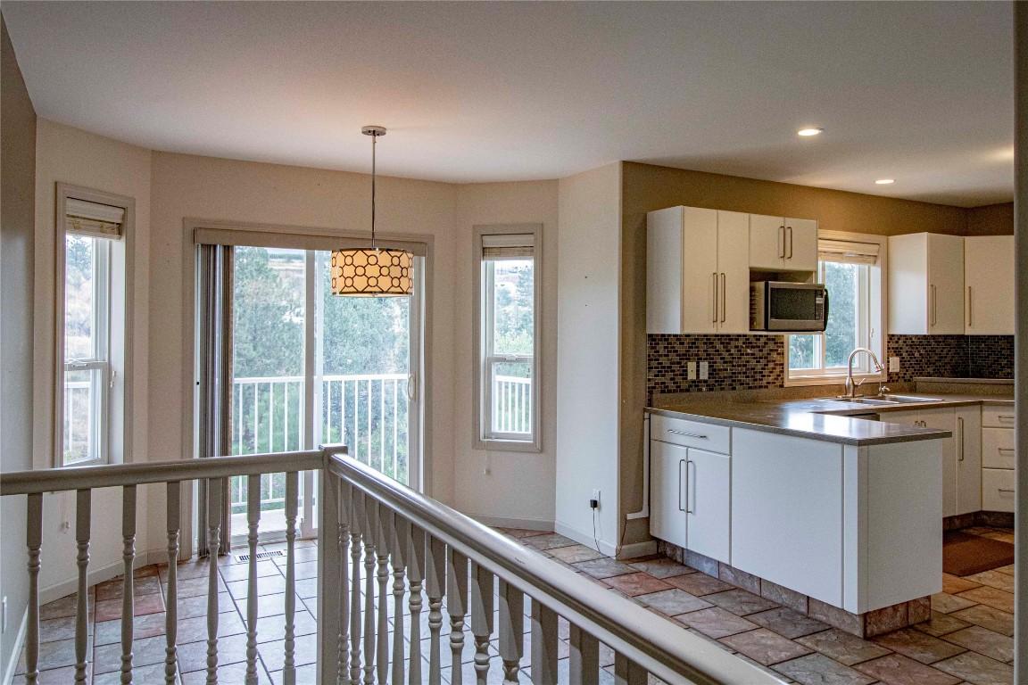 49-1840 Oliver Ranch Road, Okanagan Falls, BC - Indoor Photo Showing Kitchen With Double Sink
