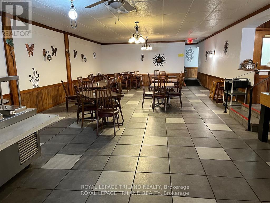 236-232 Main Street, Southwest Middlesex (Glencoe), ON