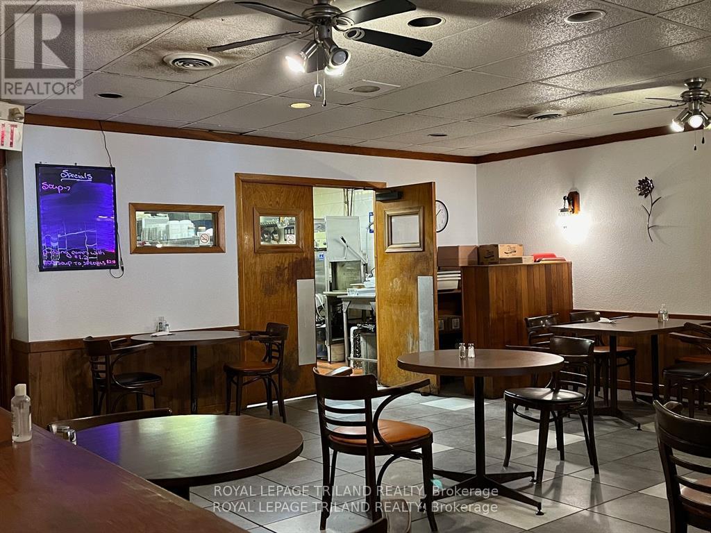 236-232 Main Street, Southwest Middlesex (Glencoe), ON