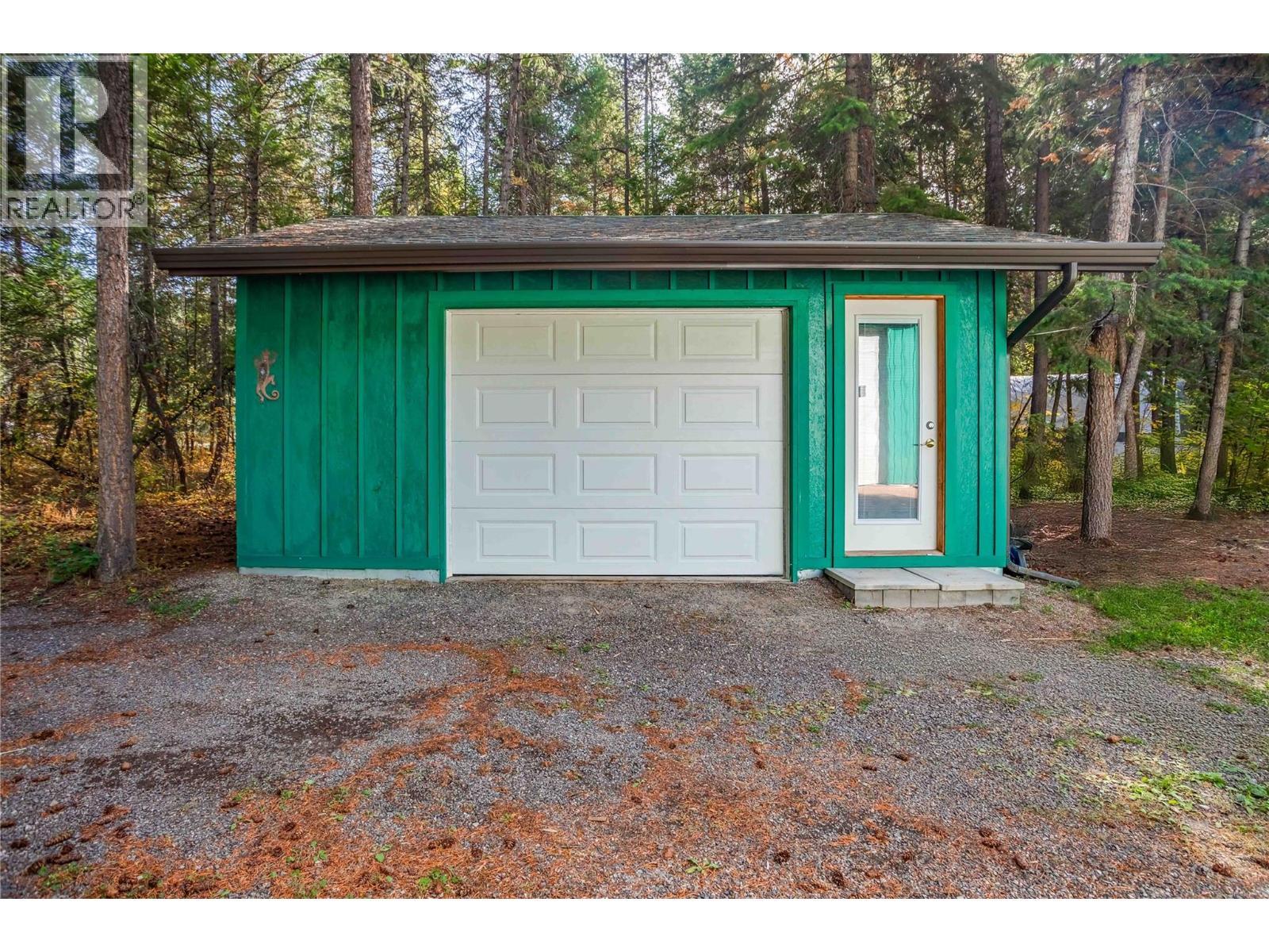 Detached Garage - 60 Pringle Road, Carmi, BC - Outdoor