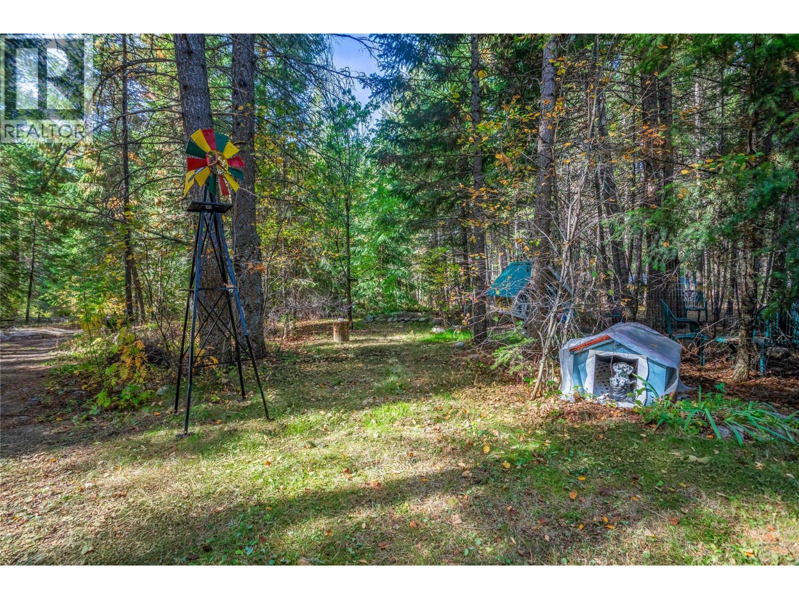 60 Pringle Road, Carmi, BC - Outdoor