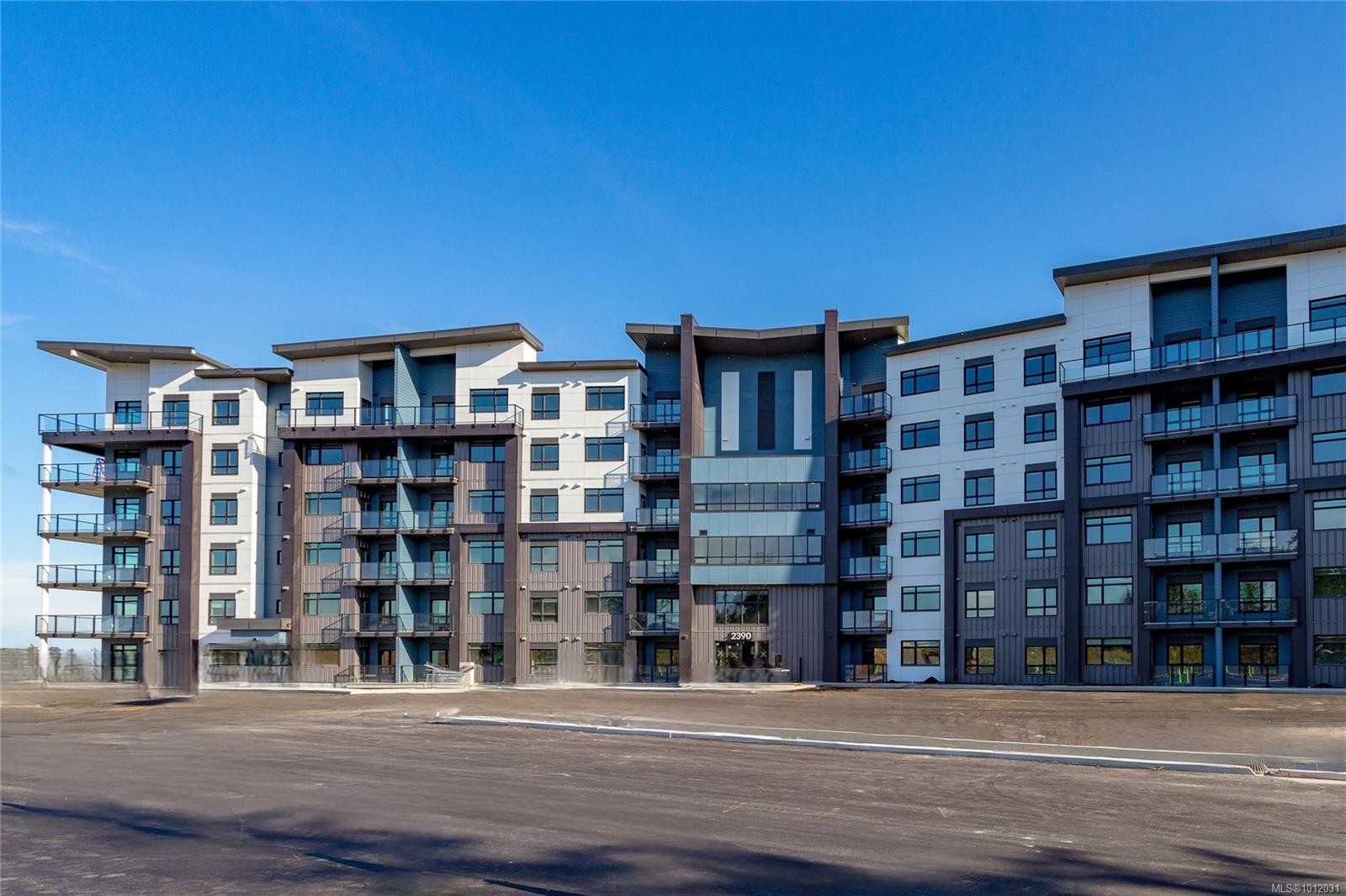 613-2390 City Gate Blvd, Langford, BC - Outdoor With Facade