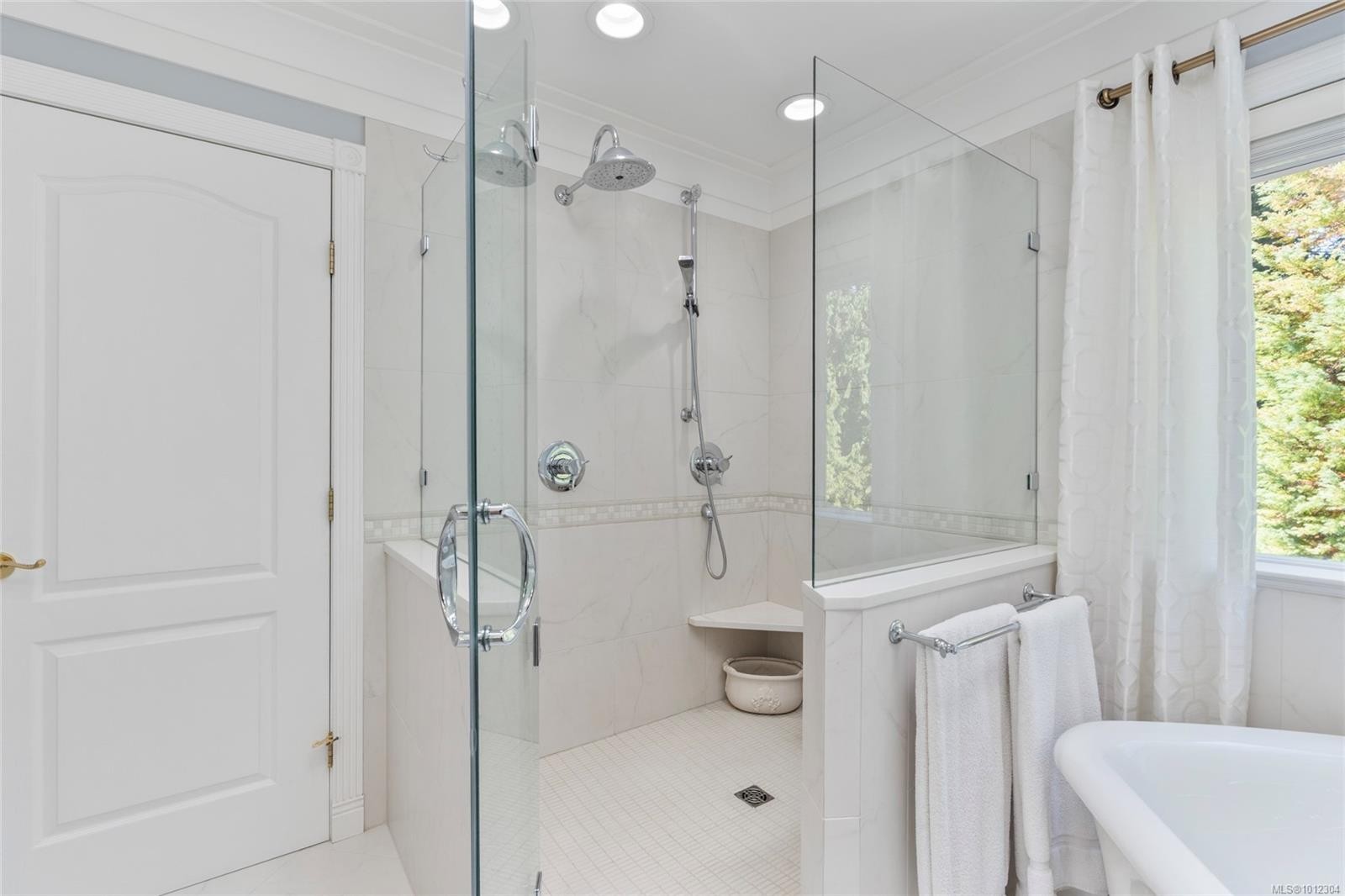 931 Cowerd Rd, Cobble Hill, BC