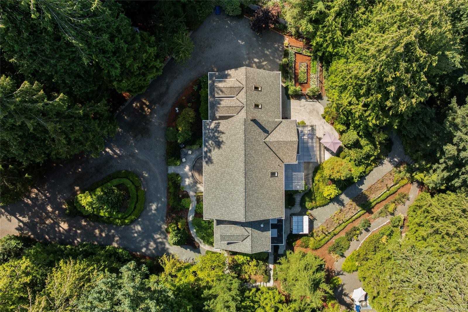 931 Cowerd Rd, Cobble Hill, BC