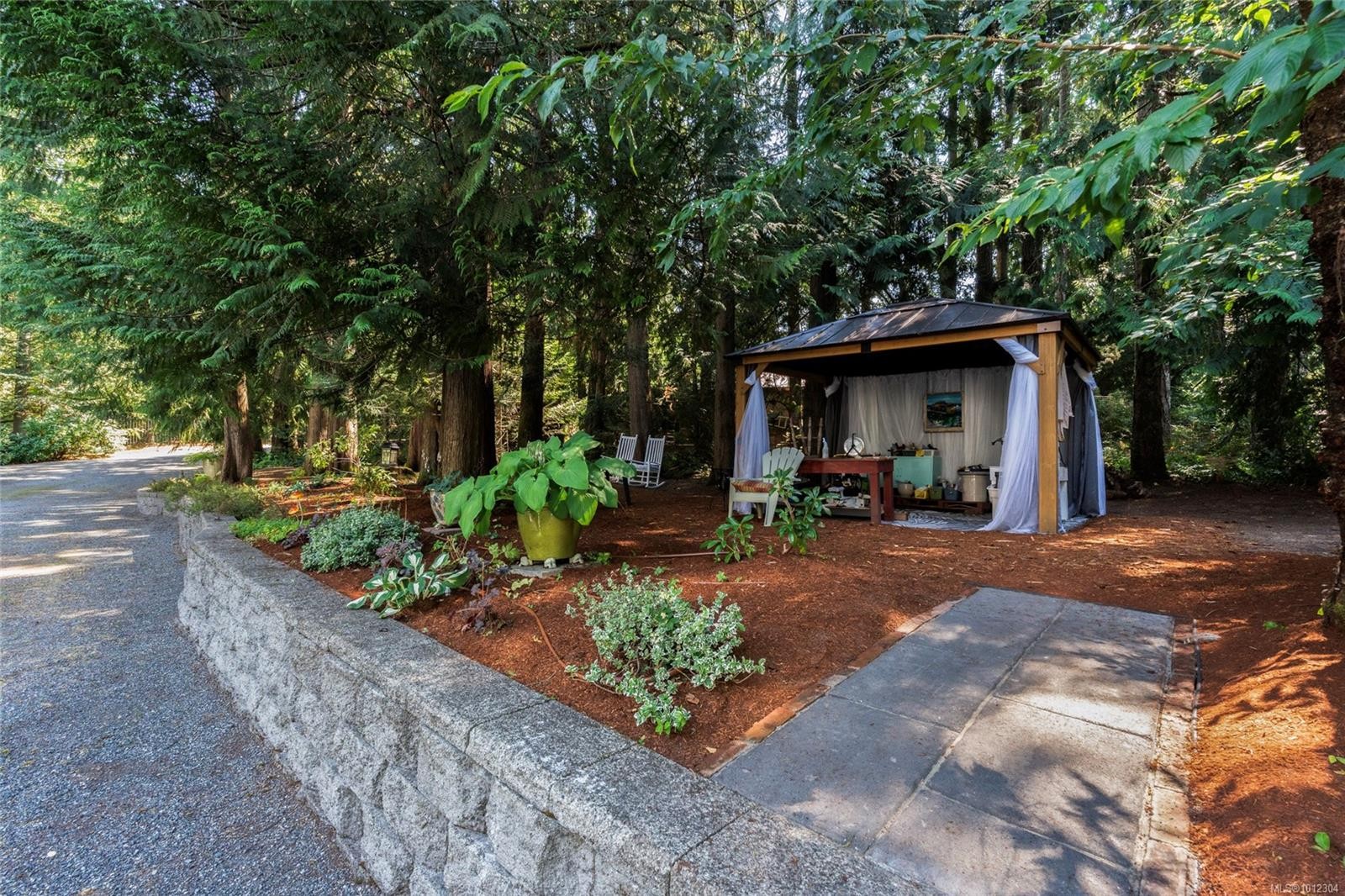 931 Cowerd Rd, Cobble Hill, BC