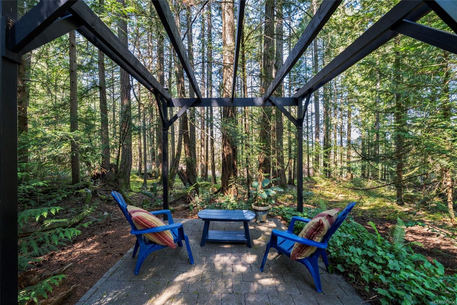 931 Cowerd Rd, Cobble Hill, BC