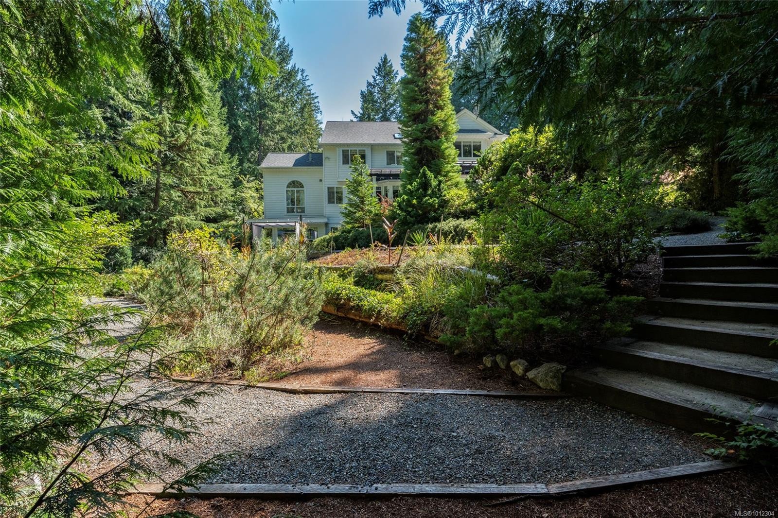 931 Cowerd Rd, Cobble Hill, BC