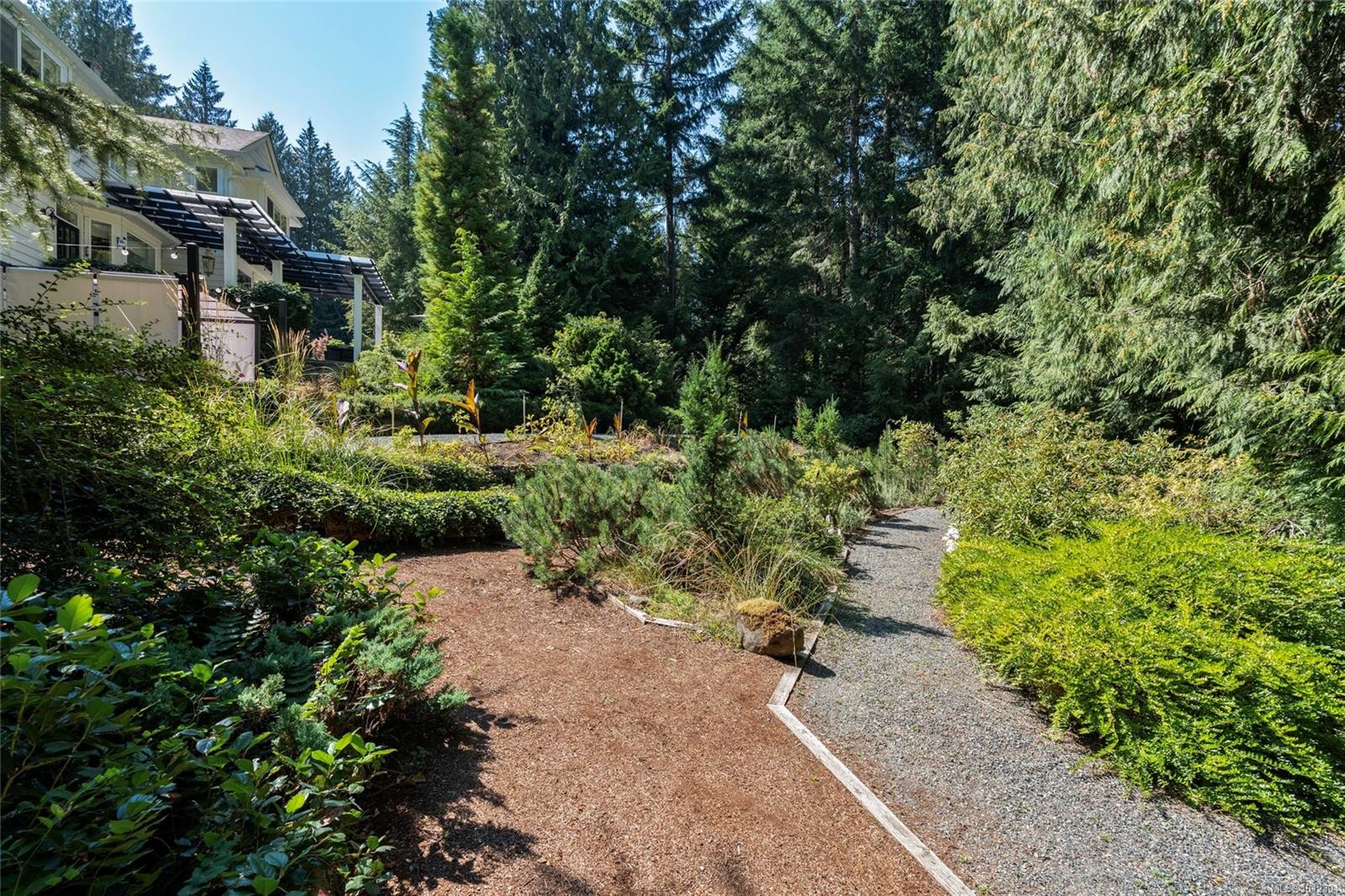 931 Cowerd Rd, Cobble Hill, BC