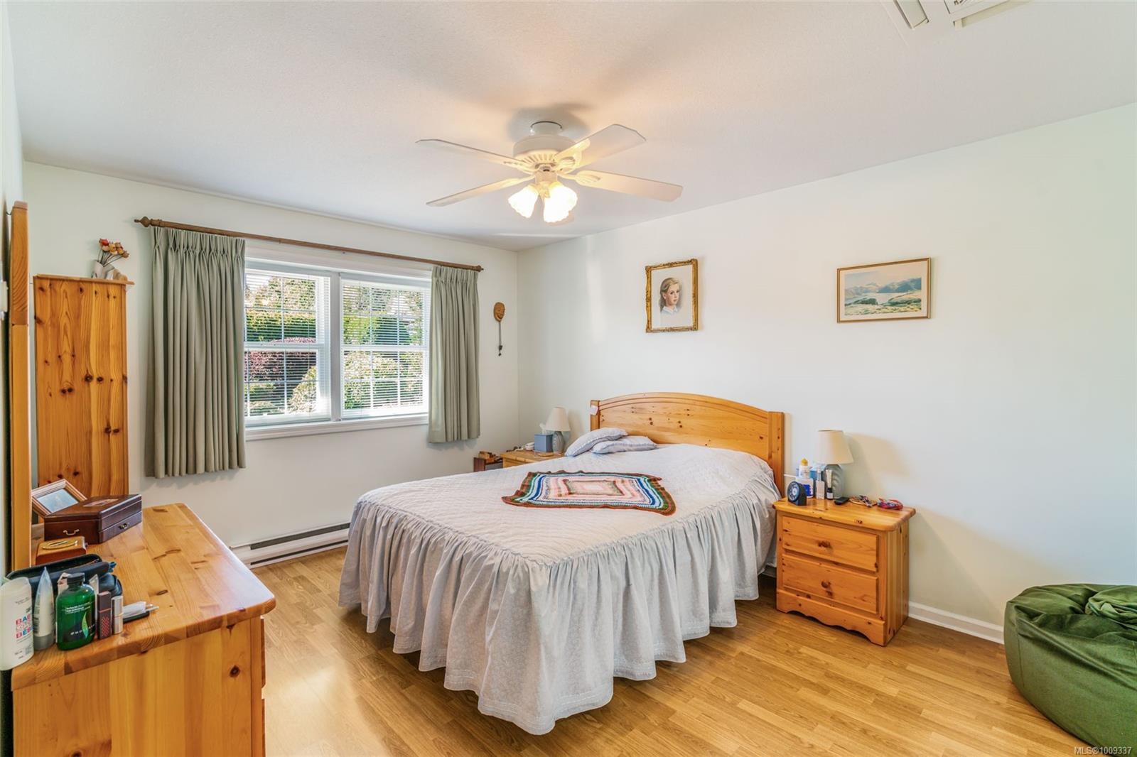 219 Sixth Ave West, Qualicum Beach, BC