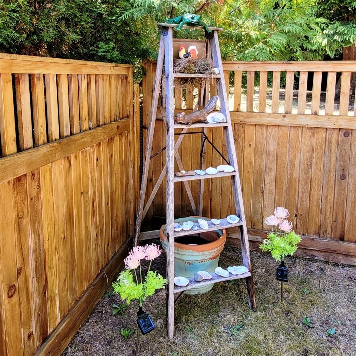 35-6050 Island Hwy West, Qualicum Beach, BC