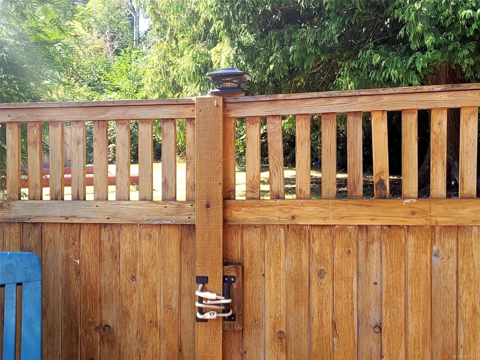 35-6050 Island Hwy West, Qualicum Beach, BC