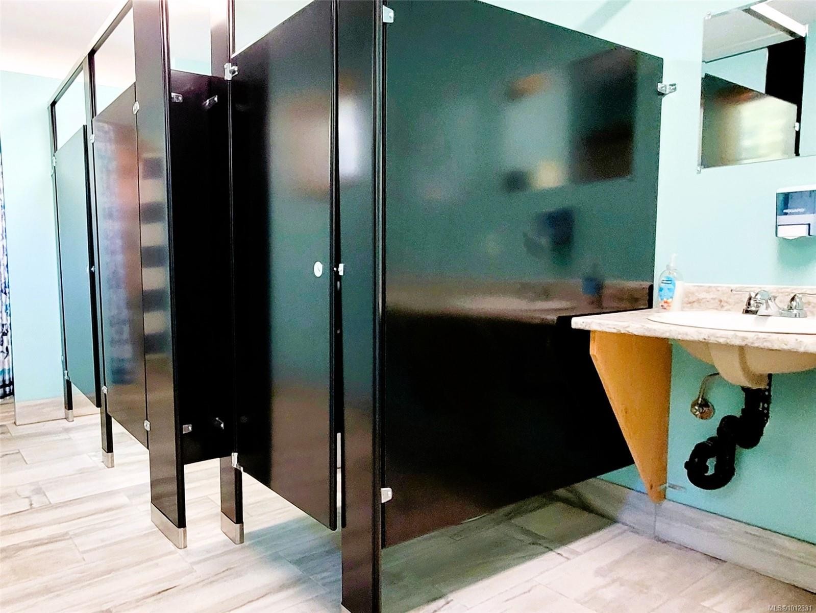 35-6050 Island Hwy West, Qualicum Beach, BC