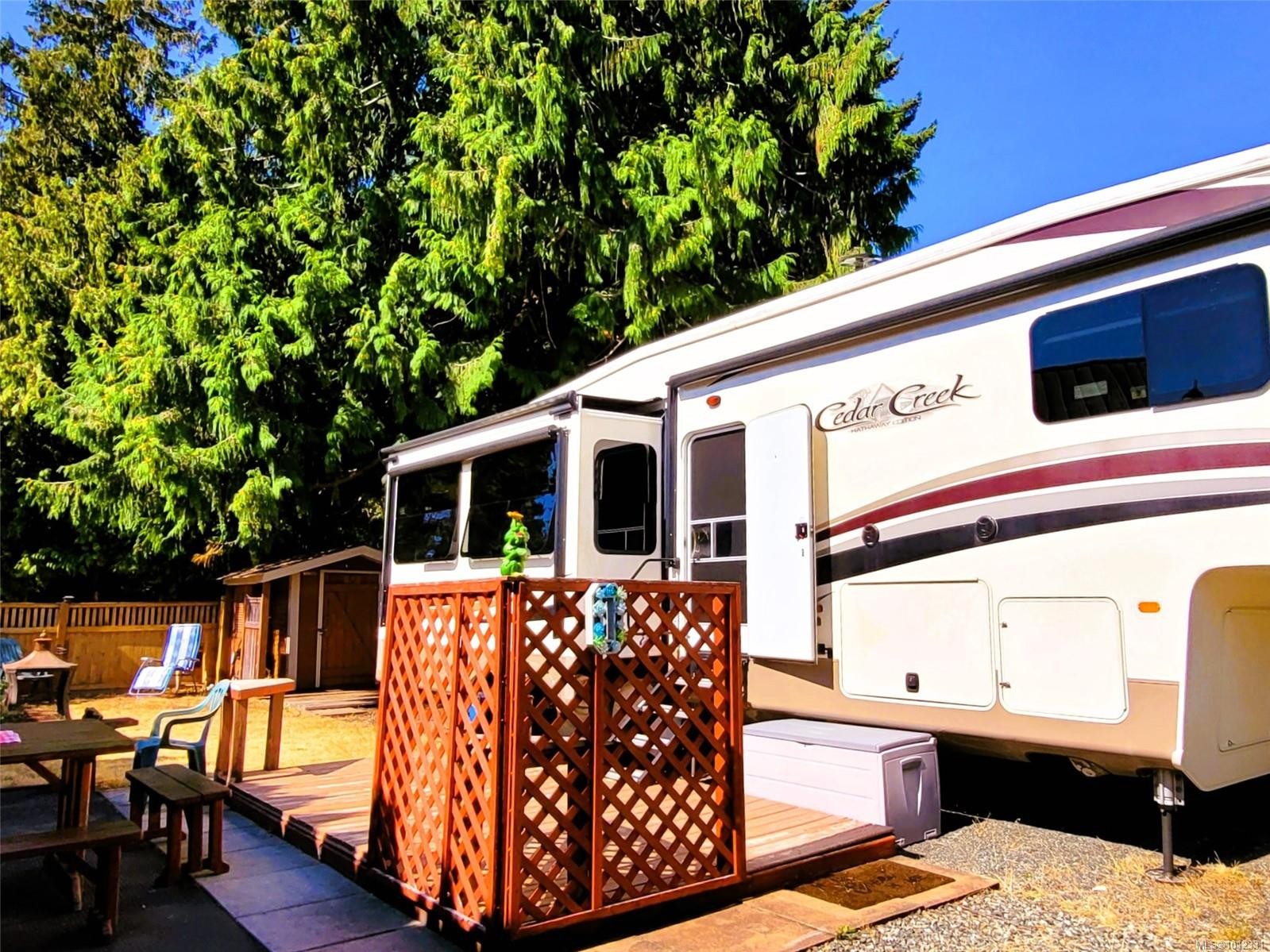 35-6050 Island Hwy West, Qualicum Beach, BC